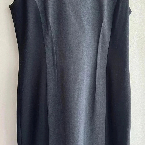 Calvin Klein Color Block Knee Length Professional Sheath Dress, Size 8 - Picture 3 of 15